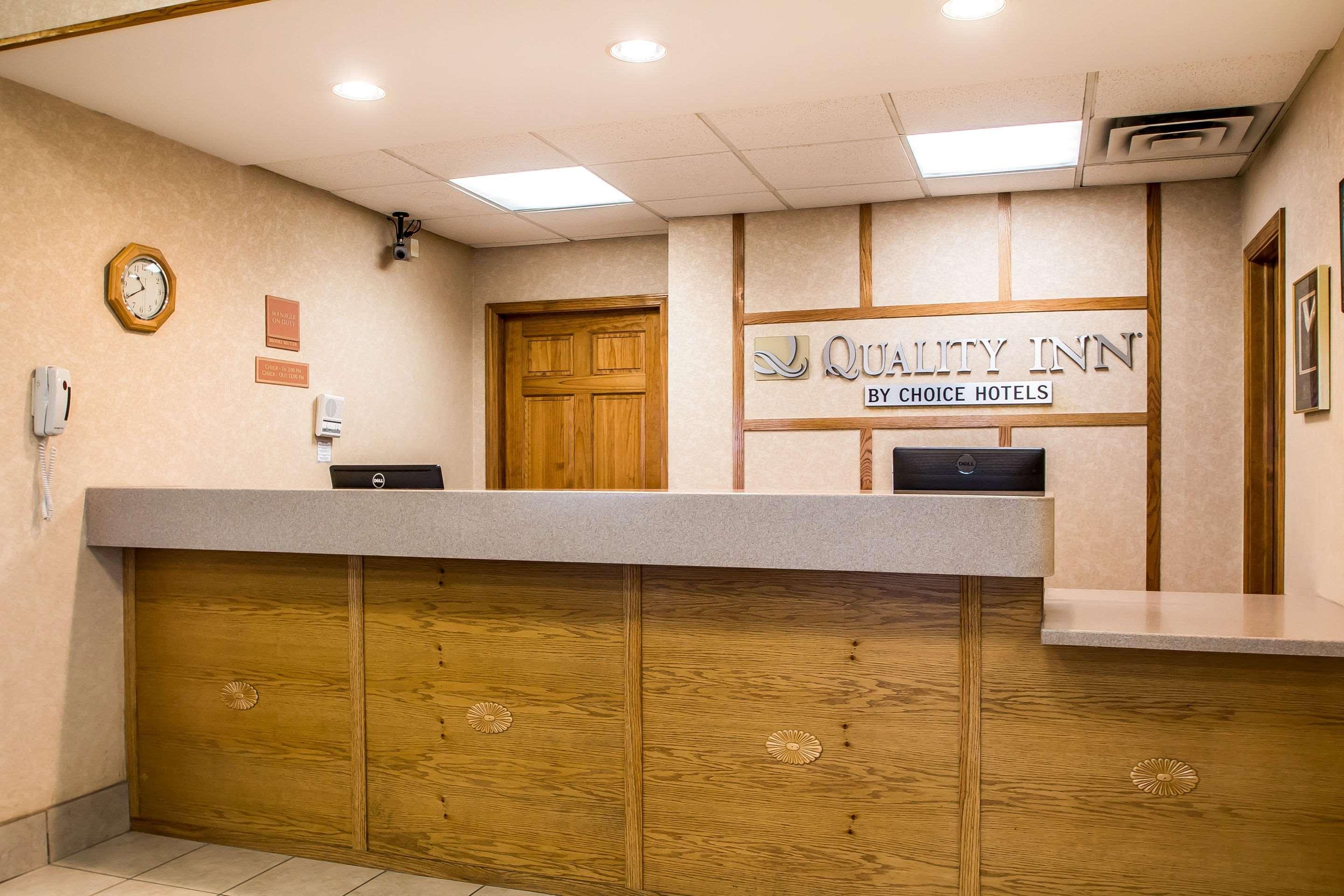 Quality Inn Morris I-80 Экстерьер фото